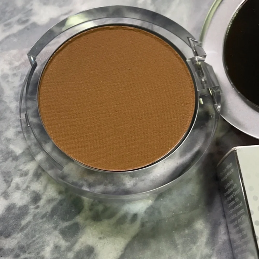New Pur 4-in-1 Pressed Powder Foundation Cinnamon‎